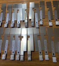 1PC New Original Roland XR-640 MEDIA CLAMP 6702029020-R / 6702029020-L picture