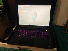 Alienware m18 R2 18