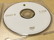 COLLECTOR ITEM __ RARE APPLE COMPUTER MADE __ MINT DVD-R __ Apple branded DISC picture