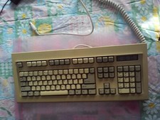 VINTAGE MITSUMI ELECTRIC CO KEYBOARD UNIT MODEL KPQ-E99YC YELLOWED ON FRONT  picture