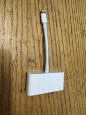 Geniune Apple Lightning to VGA Adapter for iPhones iPads A1439 (MD825AM/A) picture