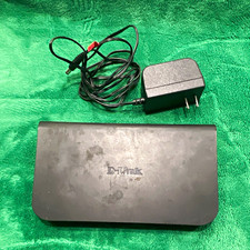D-Link DSR-150 8-Port Wired Ethernet (RJ-45) Router Black w/ Power Cord picture