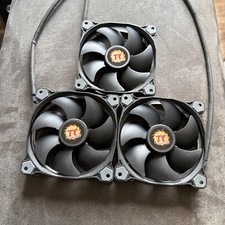 Thermaltake Riing Plus 12 LED RGB TT-1225 Single Fan CL-F059-PL12SW-A picture
