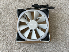 NZXT AER RGB 2 120mm RGB Fluid Dynamic Bearing PWM Fan WHITE picture