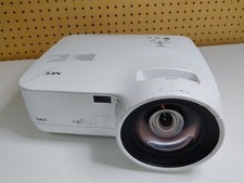NEC NP600S XGA Multimedia 3LCD Projector - 174 LAMP HOURS - TESTED picture