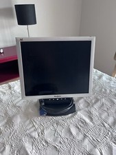ViewSonic VA721 LCD Desktop PC Computer Monitor Sz 17” picture