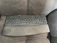 Logitech ERGO K860 Wireless Keyboard Ergonomic -No Dongle Tested Working picture
