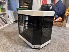 Hyte Y60 picture