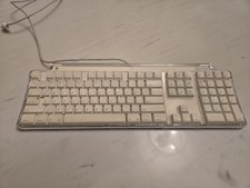 Apple A1048 Wired USB Full-Size Keyboard w/ Numeric Keypad QWERTY White picture