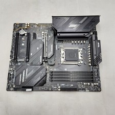 MSI MAG X670E Tomahawk WiFi Gaming Motherboard (AMD AM5, DDR5, PCIe 5.0, ATX) picture