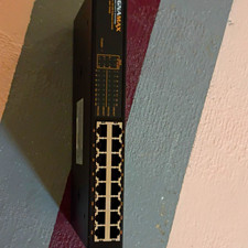 Signamax 16 Port 10/100 Fast Ethernet Switch 065-7030Q picture