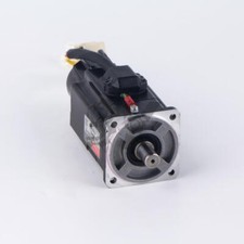 1PCS Used P50B05010DCL60 SANYO AC Servo Motor picture