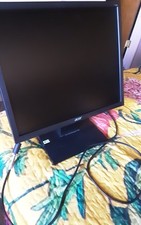 Acer 2024 LCD Hardly Used Bk Screen Monitor  w/Cord 16 by 13 02 picture