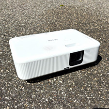 Epson PowerLite 1781W 3LCD Portable WXGA 3200lm Projector White w/ Remote picture