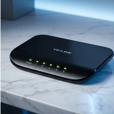TP-LINK TL-SG1005D 5-Port Gigabit Desktop Switch 1000Mbps Ethernet Hub NIB picture