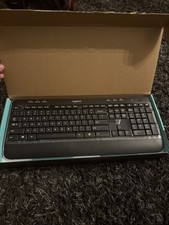 Logitech MK520 Advanced Wireless Keyboard & Mouse Combo picture
