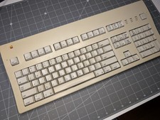 VNTG 1989 APPLE Extended Keyboard II M3501 JAPAN (UNTESTED) picture