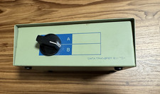 Vtg. DATA TRANSFER SWITCH A/B Manual Switch 3-Ports VGA 15-Pin Female picture