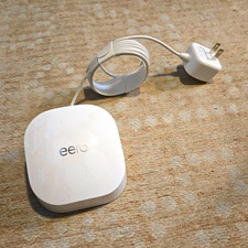 eero 6 Extender Q010001 Dual-Band Wireless Mesh Range Extender 1200 Mbps White picture