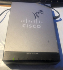 Cisco RV042G Small Business WAN VPN Router picture