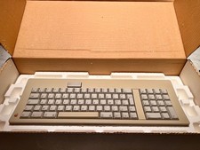 Vintage Apple Keyboard-1987-Original Boxed-Super Rare-Very Good Condition-Beige picture