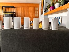 Linksys Velop AC1200 Dual Band Mesh WiFi System 6 pack - all included picture
