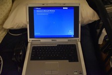 Dell Inspiron 1501 Laptop Mobile AMD Sempron 3500+ 1GB Ram 60GB HDD Windows XP picture