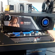 Two Crossfire AMD Radeon Sapphire Hd 6970 2 Gb Cards picture