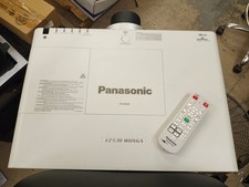 Panasonic PT-EZ570U projector 5000 Lumen projector with remote 904 lamp hours picture