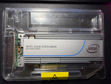Intel Solid State Drive SSD DC P3500 Series 1.2TB SSDPEDMX012T4 PBA:H45632-300 picture
