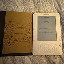 Amazon Kindle 6in White 4GB Wi-Fi eBook Reader D00901 w case&user guide BUNDLE picture