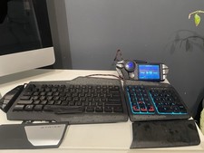 Mad Catz S.T.R.I.K.E. 7 Modular Gaming Keyboard Touchscreen Control Unit  picture