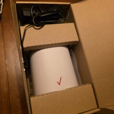 (NEW IN OPENED BOX) Verizon G3100 FiOS Wireless WiFi 6 Tri-Band Router picture