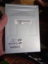 Samsung SFD-321J/ADNR 3.5-inch internal floppy disk drive Vintage Computer picture