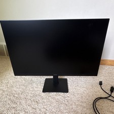 Samsung Essential Monitor 24” picture