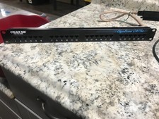 Black Box 724-746-5500 Rackmount Dual Speed Hub Network Patch Panel picture