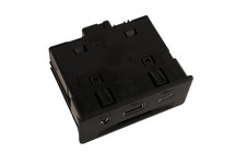 GM Genuine Parts 13529862 Black Audio Player, USB, Auxiliary in, and Memory C... picture