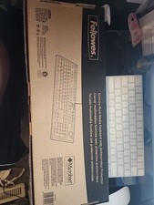 Fellowes Microban Basic 104 Wired Keyboard picture