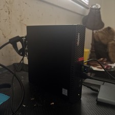 Intel NUC NUC8i3BEK i3-8109U 3GHz Mini PC - Black picture