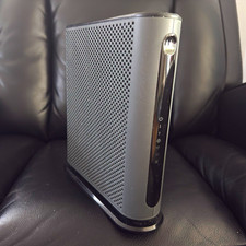 Motorola MG7550 2-in-1 Cable Modem with Built-in WiFi Router and Power Boost picture