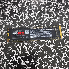 Samsung 990 PRO 2TB M.2 NVMe PCIe 4.0 Internal SSD MZ-V9P2T0 picture