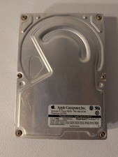 VINTAGE Apple Quantum ProDrive LT 700MB 3.5