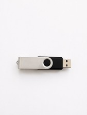 Bootable USB Drive for Windows 10 UEFI 64bit picture