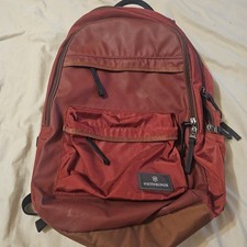 Victorinox Red Altmont 3.0 Dual-Compartment Backpack picture