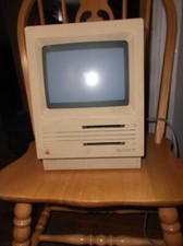 Vintage Rare Apple Macintosh SE Model M5010 Computer WITH MACINTOSH BLACK CASE picture