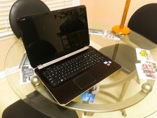Burgundy HP Pavilion DV7-6000 Laptop Burgundy picture