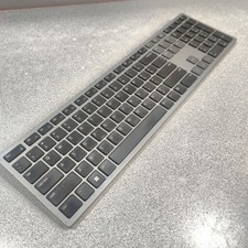 TESTED Dell KB7221WT Multidevice Bluetooth Wireless Keyboard Only picture
