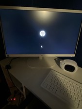 HP All-in-One Computer with White Keyboard and Mouse picture
