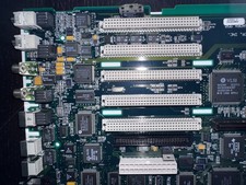 Apple Quadra 950 Logic Board 820-0331-A with RAM Motherboard UNTESTED As-Is picture