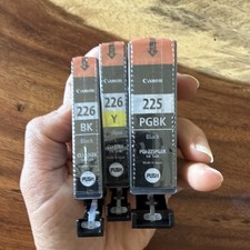 Canon 225 226 Genuine Inkjet Ink Cartridges PGI-225PGBK CLI-226BK/226Y picture